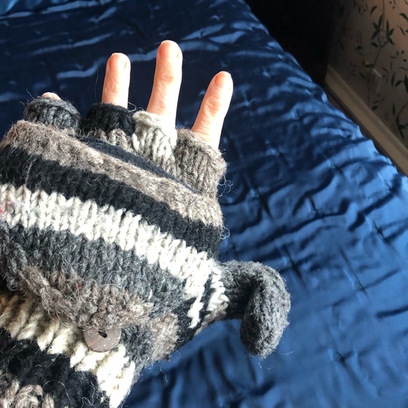 Wool mitten/gloves - Picture 2 of 3